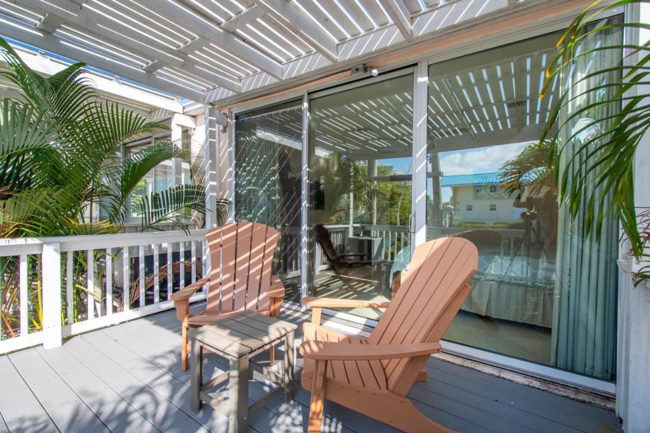 Beach Living At Island Pine Villas Blaw Джорджтаун Екстер'єр фото