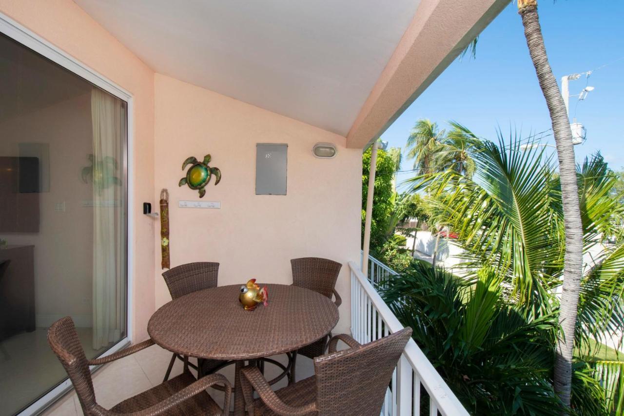 Beach Living At Island Pine Villas Blaw Джорджтаун Екстер'єр фото