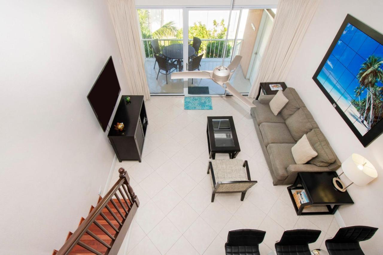Beach Living At Island Pine Villas Blaw Джорджтаун Екстер'єр фото